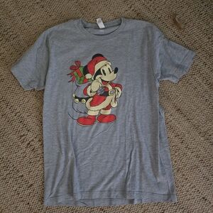 Vintage Mickey Mouse Santa Claus Disney T-Shirt